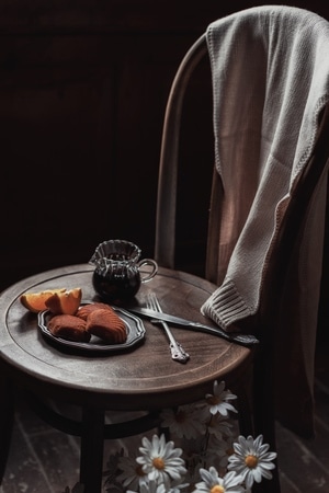 静物-我的2019-贝壳蛋糕-氛围-暗调 图片素材