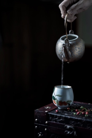 暗调-静物-茶-水壶-水杯 图片素材