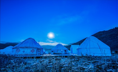 新疆-月夜-蒙古包-蒙古包-山 图片素材
