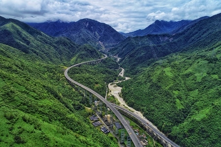航拍-雅西高速-山谷-公路-风光 图片素材
