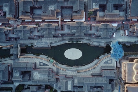 宅家-眉山-疫情-航拍-仿古建筑 图片素材