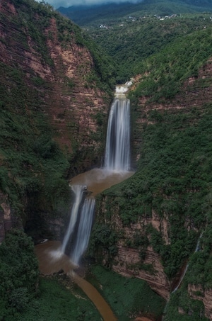 我的2019-风景-瀑布-自然-峭壁 图片素材