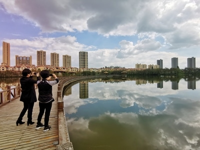 湖泊-城市公园-公园-华为手机-手机摄影 图片素材
