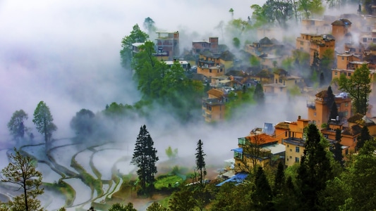 风景-自然风光-城堡-迷雾-画 图片素材