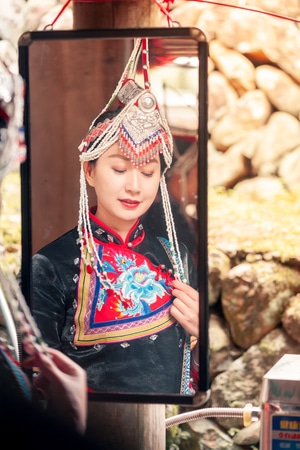 我的2019-风光-熊皮高帽-美女-女性 图片素材