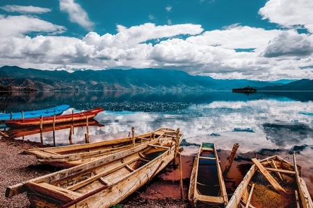泸沽湖-风景-蓝天-白云-山水 图片素材