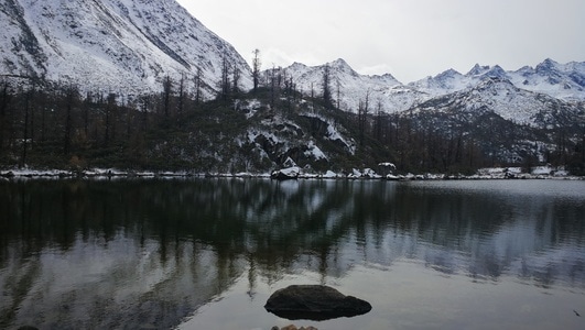 自然-风光-党岭-海子-雪山 图片素材