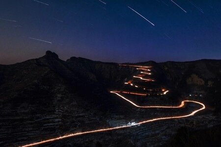 车轨-光绘-盘山路-夜景-盘山路 图片素材