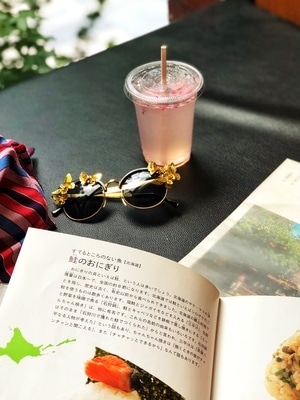 北京市-书-无印良品-周末的美好-书本 图片素材