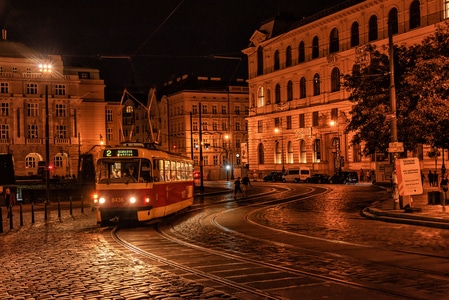 夜色-在路上-布拉格-电车-轨道 图片素材