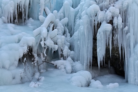 你好2020-冰-冰锥-风景-冬季 图片素材