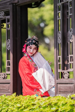 美女-上海-戏曲-女性-美女 图片素材