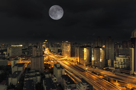 建筑-月亮-黑金-夜景-城市 图片素材
