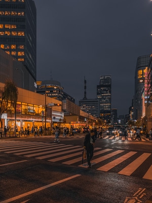 夜景-旅行-城市-街拍-手机摄影 图片素材