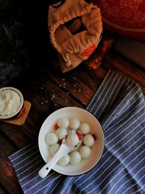 元宵节快乐-手机静物美食-食物-美食-汤圆 图片素材