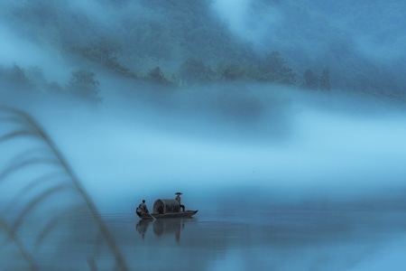 风光-旅行-小东江-迷雾-渔船 图片素材
