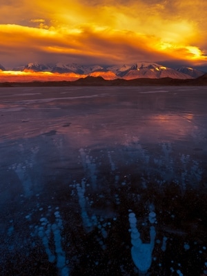 我要上封面-卡拉库里湖-冰泡泡-湖泊-雪山 图片素材