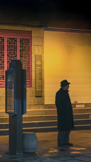 夜晚-人-人文-纪实-扫街 图片素材