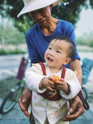 人像-抓拍-手机摄影-小孩-儿童 图片素材