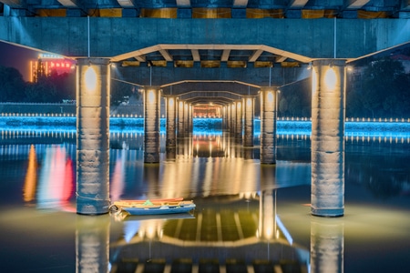 大桥-城市-黑夜-灯火通明-色彩 图片素材