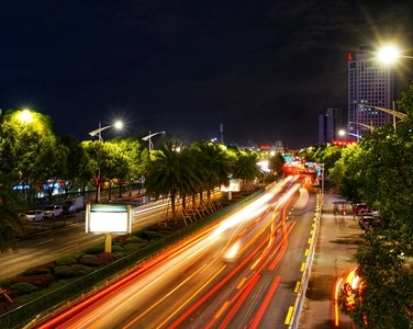 夜色-色彩-灯光-汽车-光轨 图片素材