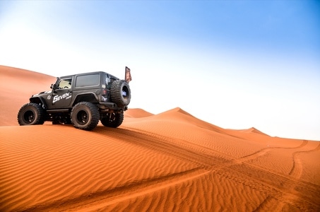 摄影-旅行-车-越野车-沙漠 图片素材