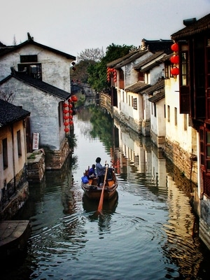 旅行-周庄-房屋-河流-船 图片素材