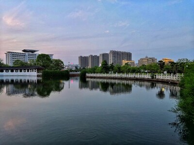 行政中心-广场-风景-湖-湖泊 图片素材