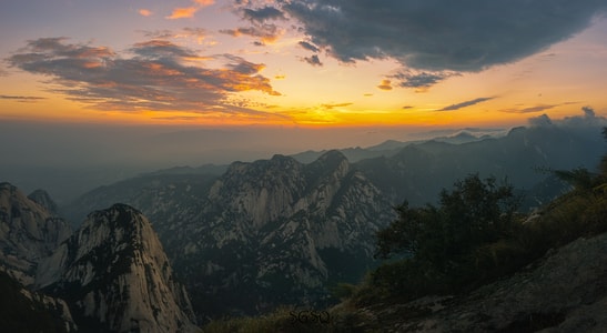 华山-日出-风光-火烧云-旅行 图片素材
