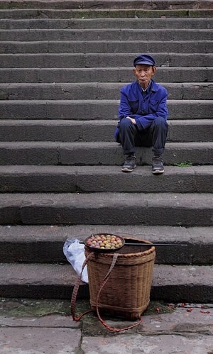 纪实-人像-打街-人文-超市购物车 图片素材