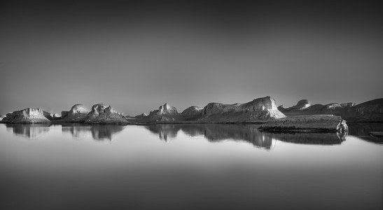 盐湖-地貌-倒影-水上雅丹-湖 图片素材