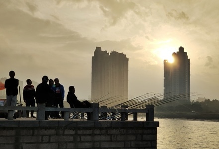 随手拍-夕阳-人群-纪实-钓鱼 图片素材