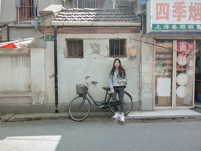 人像-旅行-上海-美女-女性 图片素材