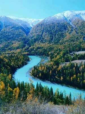 风光-旅行-喀纳斯月亮湾-湖-山谷 图片素材