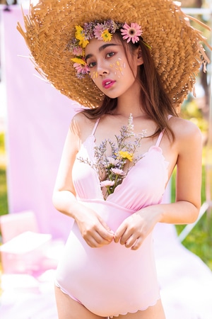 情绪-人像-黑白-美女-女人 图片素材