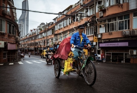 抓拍-雨天-街拍-瞬间-道路 图片素材