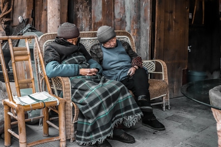 纪实-老人-女性-女人-男性 图片素材