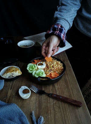 晨食-美食-华为手机拍摄-你好2020-宅家 图片素材