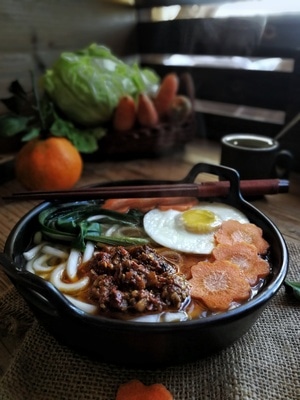 华为手机拍摄-美食-美食-锅-盘子 图片素材