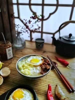 华为手机拍摄-美食-美食-盘子-美食 图片素材