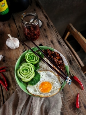 华为手机拍摄-美食-暗调-美食-食物 图片素材