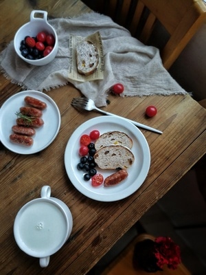 晨食-美食-华为手机拍摄-盘子-餐厅 图片素材