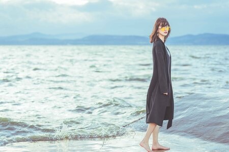 海边-滇池-美女-女性-女人 图片素材