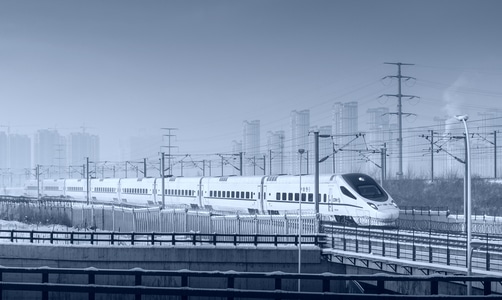 高铁-冬天-行驶-出行-旅游 图片素材
