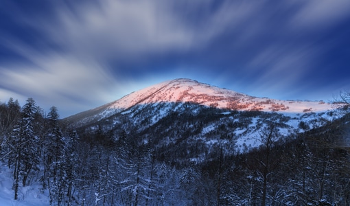 风光-雪景-户外-雪乡-山峰 图片素材