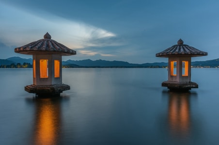 旅行-风光-杭州西湖-御码头-灯 图片素材