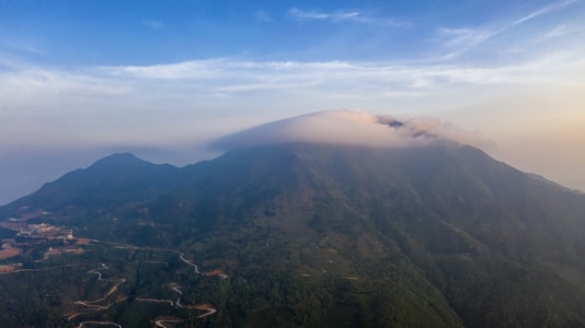 风光-大自然-风景-山-山峰 图片素材