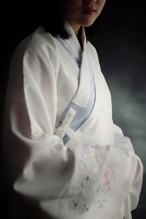 想法-光影-宅家-怀旧复古-汉服 图片素材