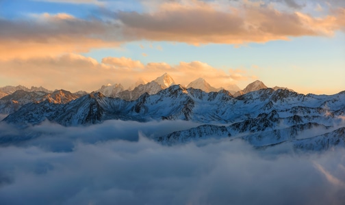 贡嘎-云海-山-山峰-雪山 图片素材