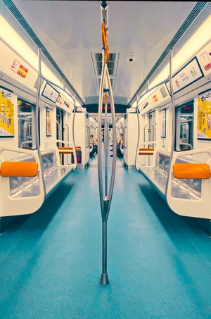 城市-地铁-车厢-凳子-扶手 图片素材